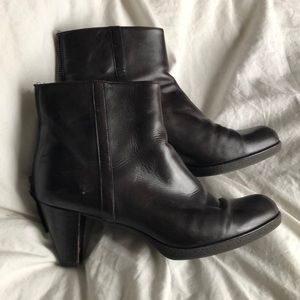 Stuart Weitzman Brown Boots